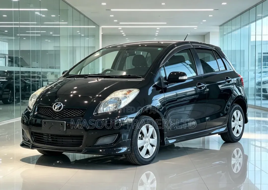 Toyota Vitz 2010 Black