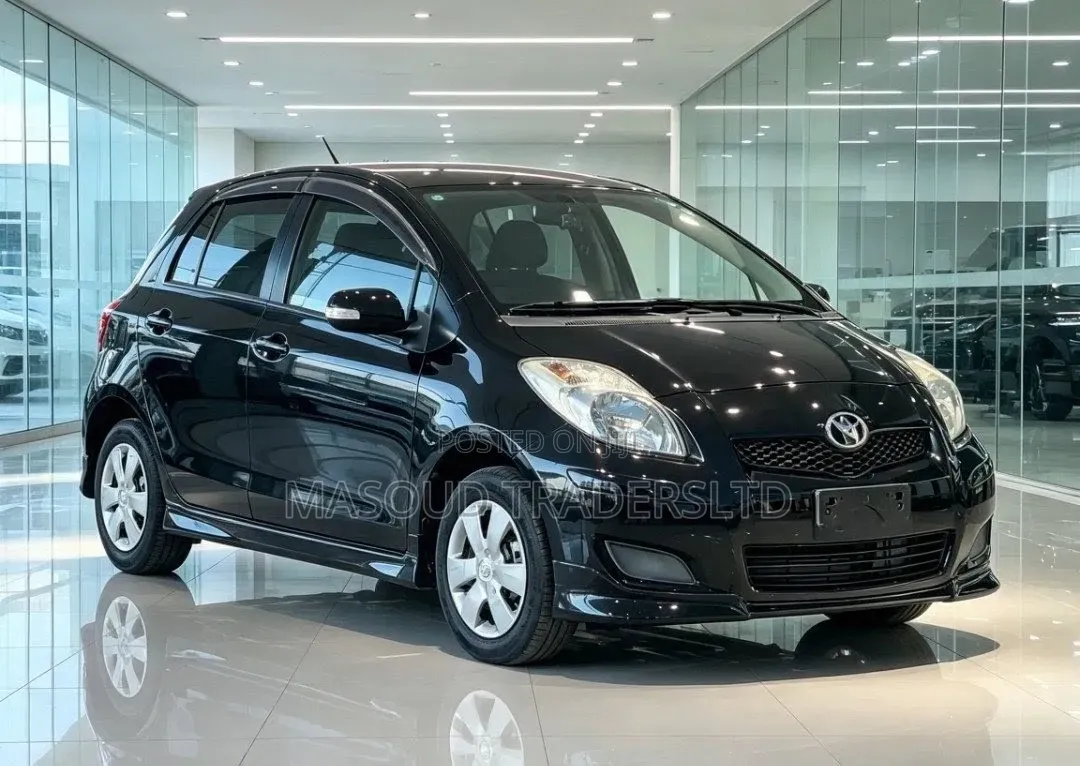 Toyota Vitz 2010 Black