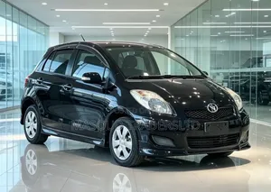 Toyota Vitz 2010 Black