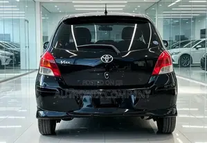 Toyota Vitz 2010 Black