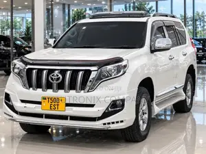 Toyota Land Cruiser Prado 2017 White