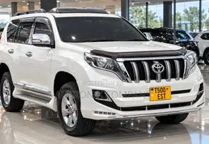 Toyota Land Cruiser Prado 2017 White