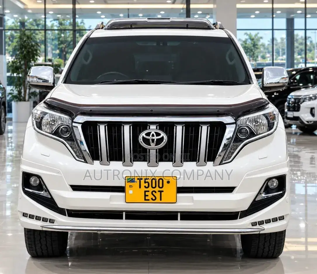 Toyota Land Cruiser Prado 2017 White