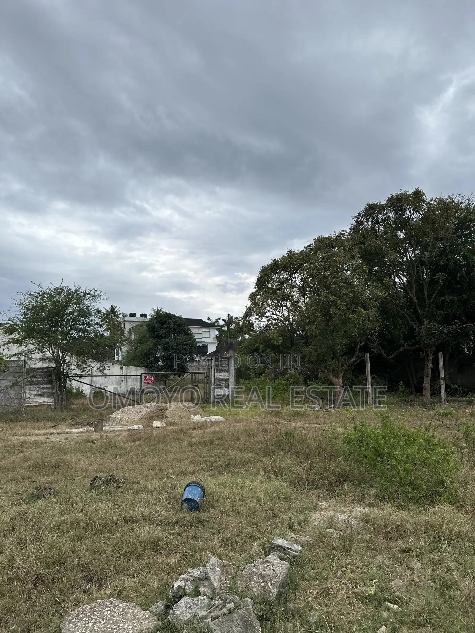 Plot for Sell Mbezi Beach Rainbow