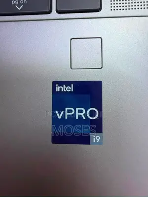Laptop HP ZBook Studio G8 16GB Intel Core i9 SSD 512GB