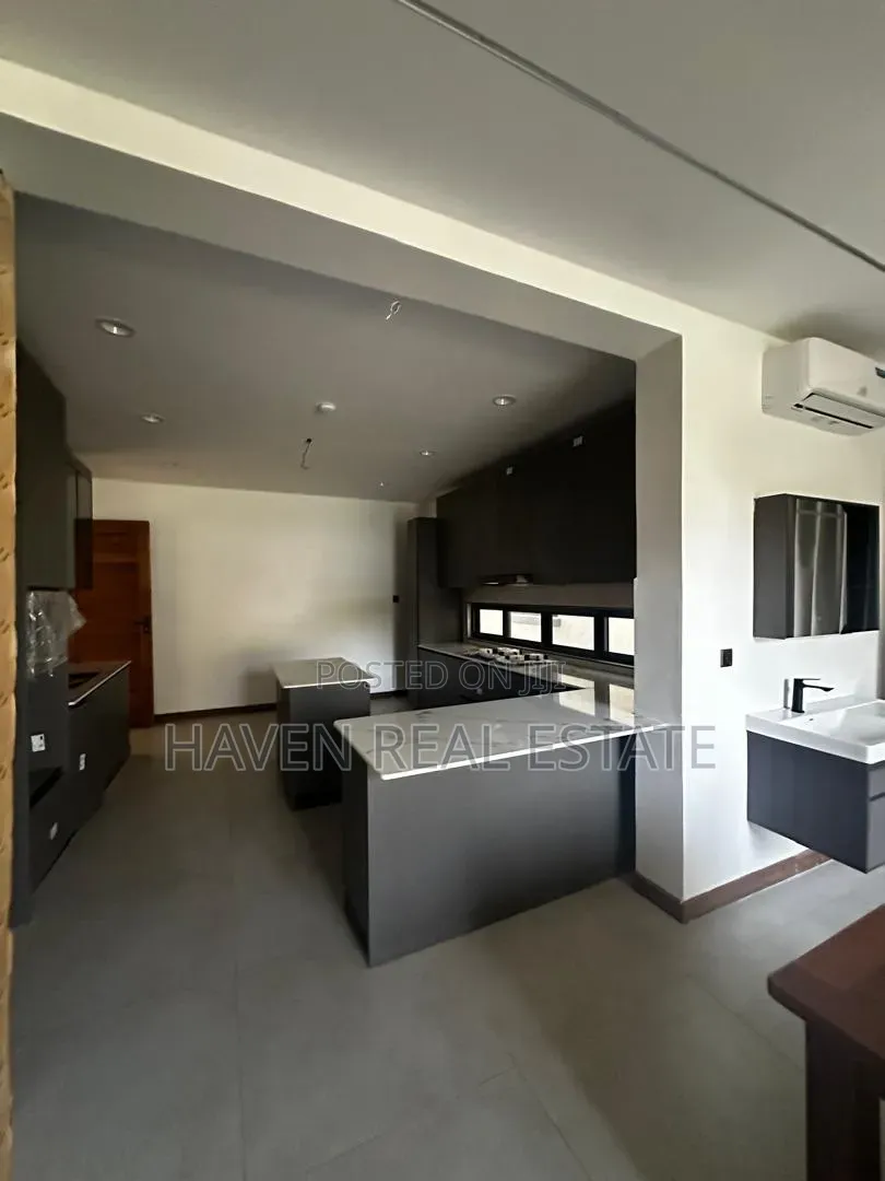 4bdrm Villa in Oyster Bay for rent