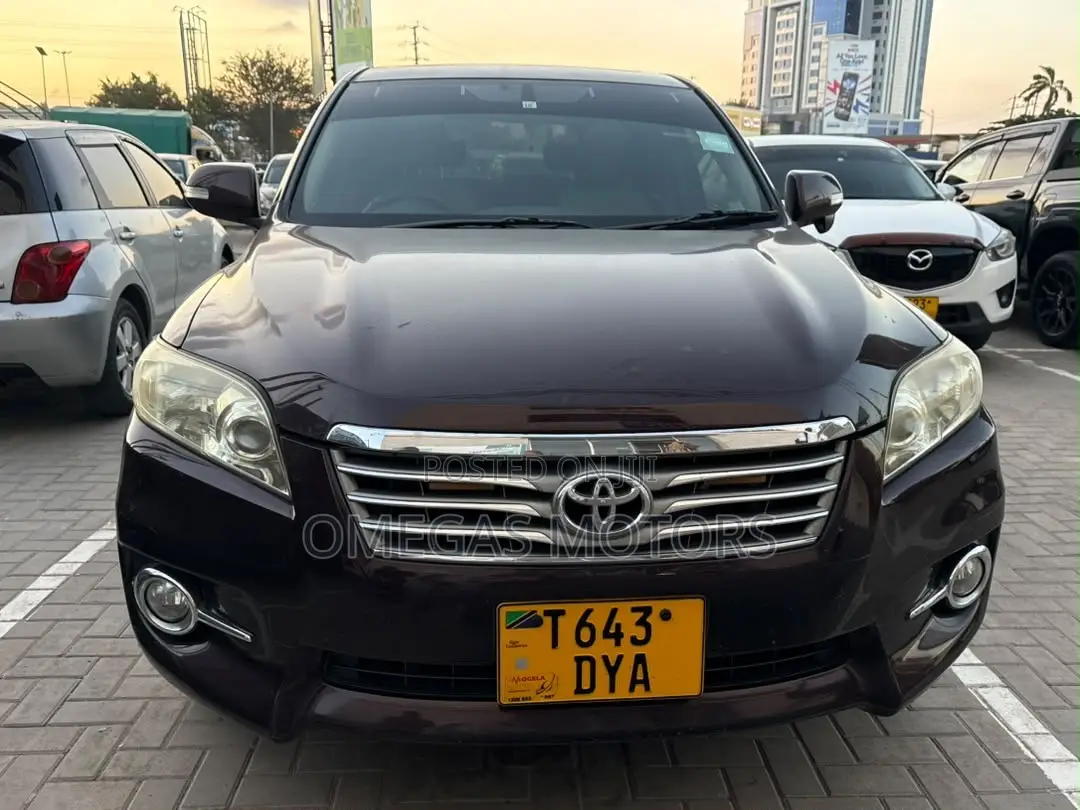 Toyota Vanguard 2011 Black
