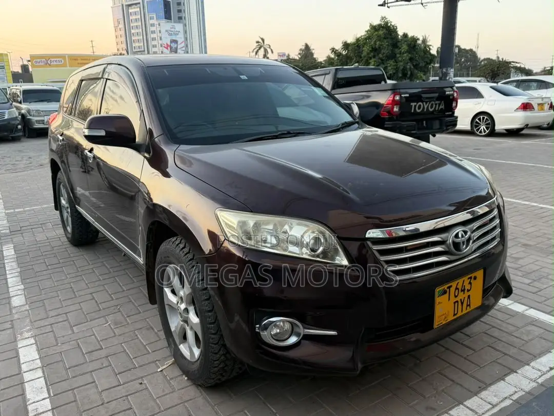 Toyota Vanguard 2011 Black