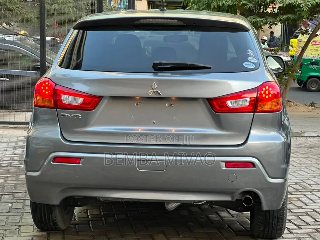 Mitsubishi RVR 2.0 2011 Gray