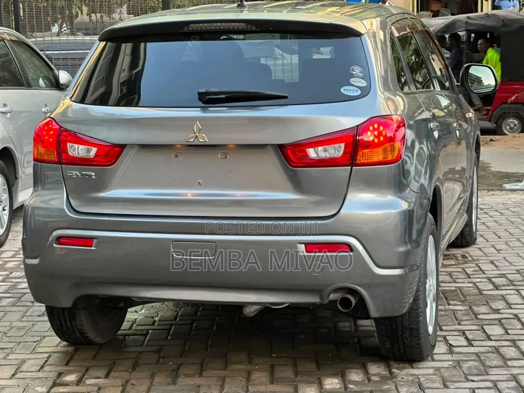 Mitsubishi RVR 2.0 2011 Gray