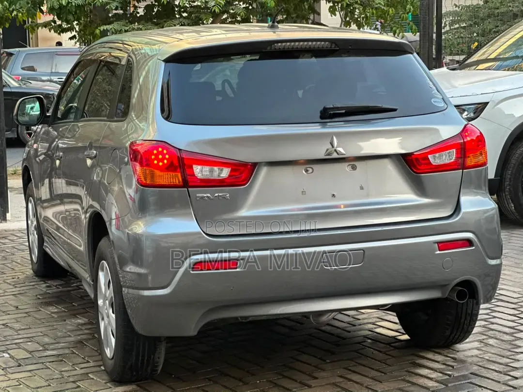 Mitsubishi RVR 2.0 2011 Gray