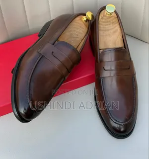altair Luxe Shoes brand: Clarks full Box
