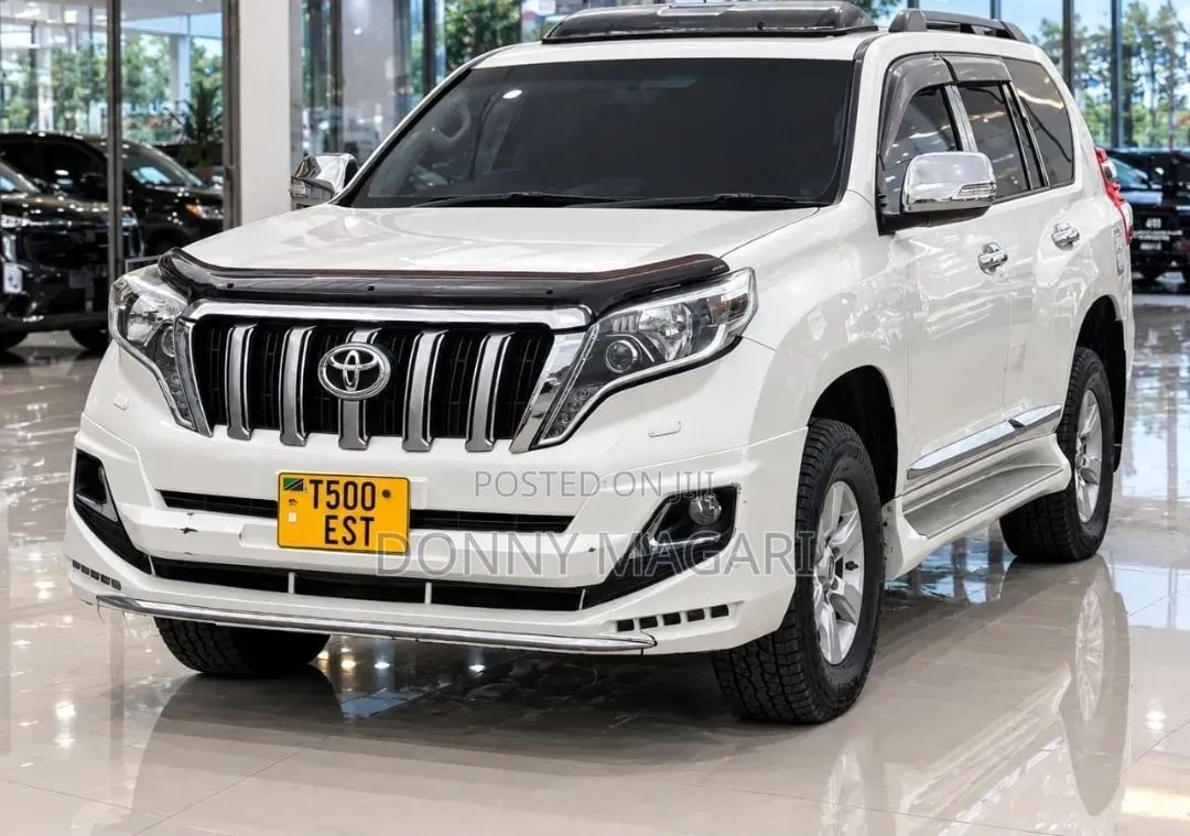 Toyota Land Cruiser Prado 2017 White