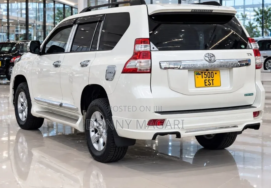 Toyota Land Cruiser Prado 2017 White