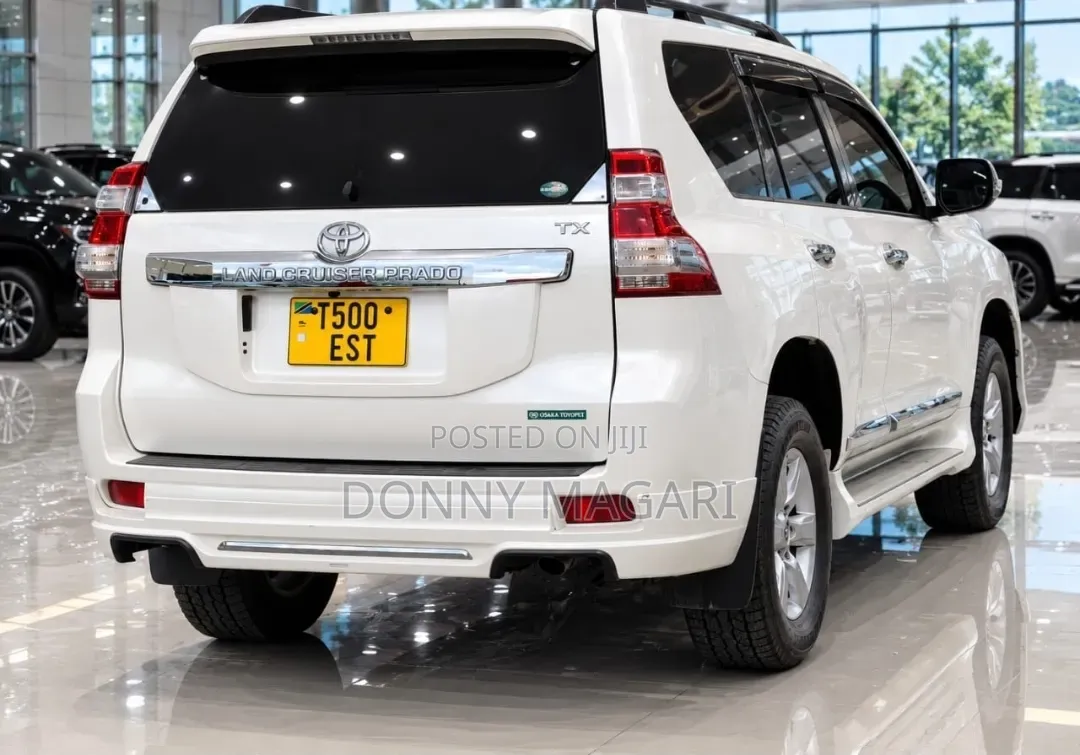 Toyota Land Cruiser Prado 2017 White