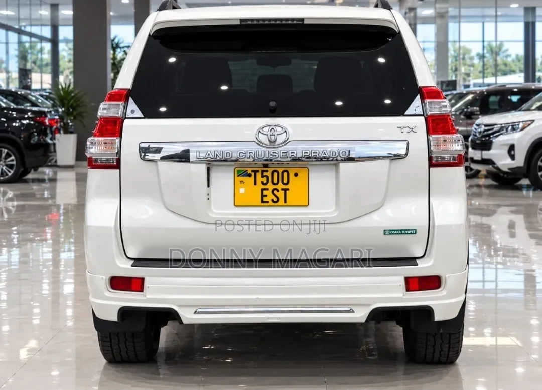 Toyota Land Cruiser Prado 2017 White