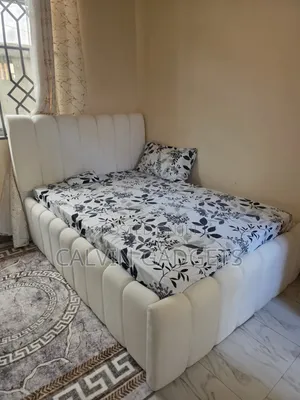 Kitanda Na Godoro