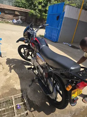 Bajaj Boxer X125 2024 Black