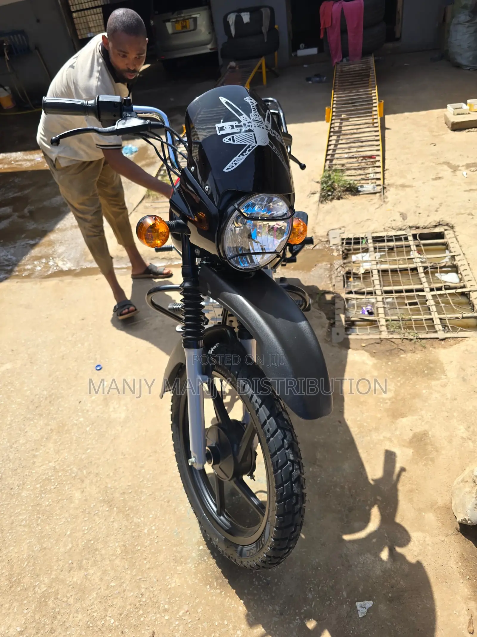 Bajaj Boxer X125 2024 Black