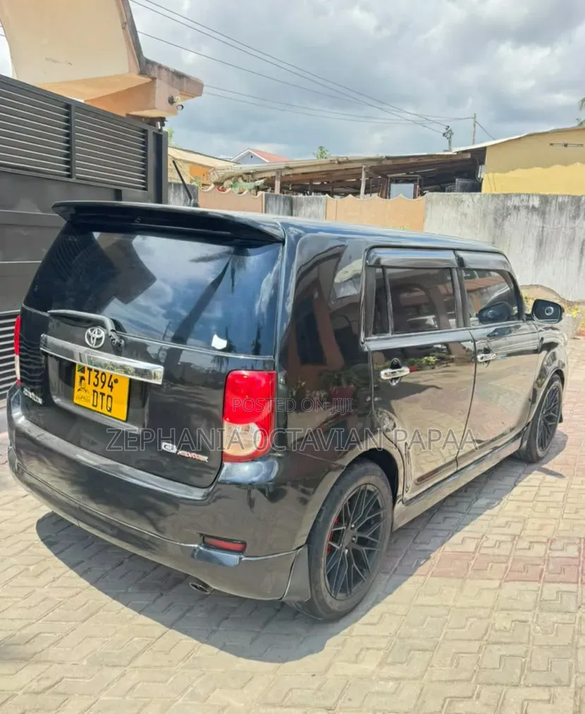 Toyota Corolla Rumion 2008 Black