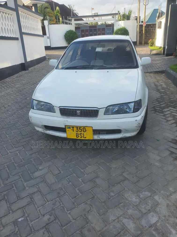 Toyota Sprinter 1999 White