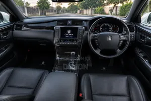 Toyota Crown Royal 2.5 2003 White