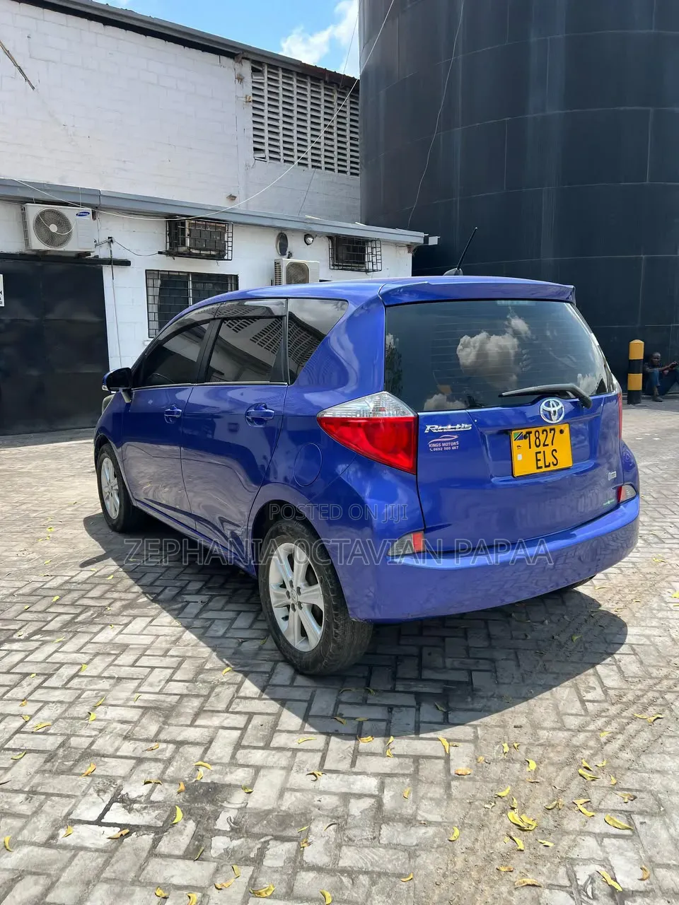 Toyota Ractis 2012 Blue