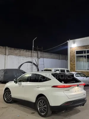 Toyota Harrier 2021 White