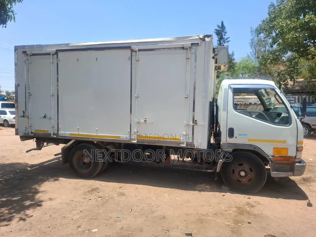 Mitsubishi Canter 2006 White