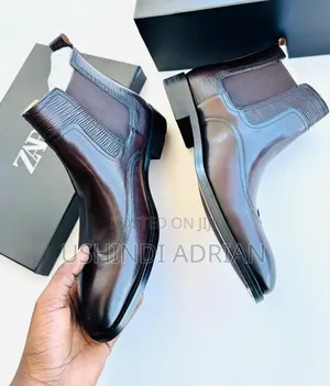 travolta Boot, Premium Class