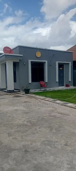 10bdrm House in Makumbusho Street, Kijitonyama for sale