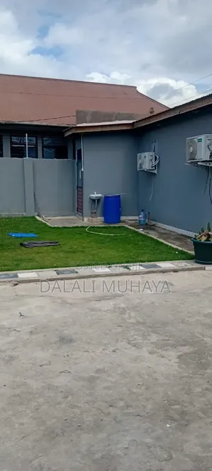 10bdrm House in Makumbusho Street, Kijitonyama for sale