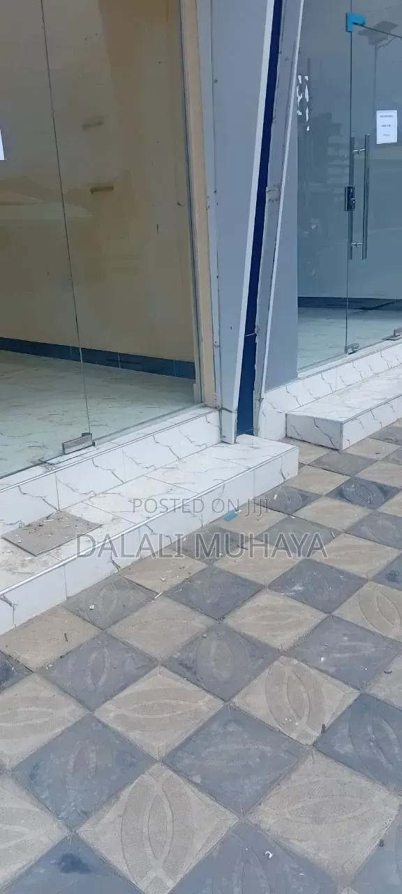 10bdrm House in Makumbusho Street, Kijitonyama for sale