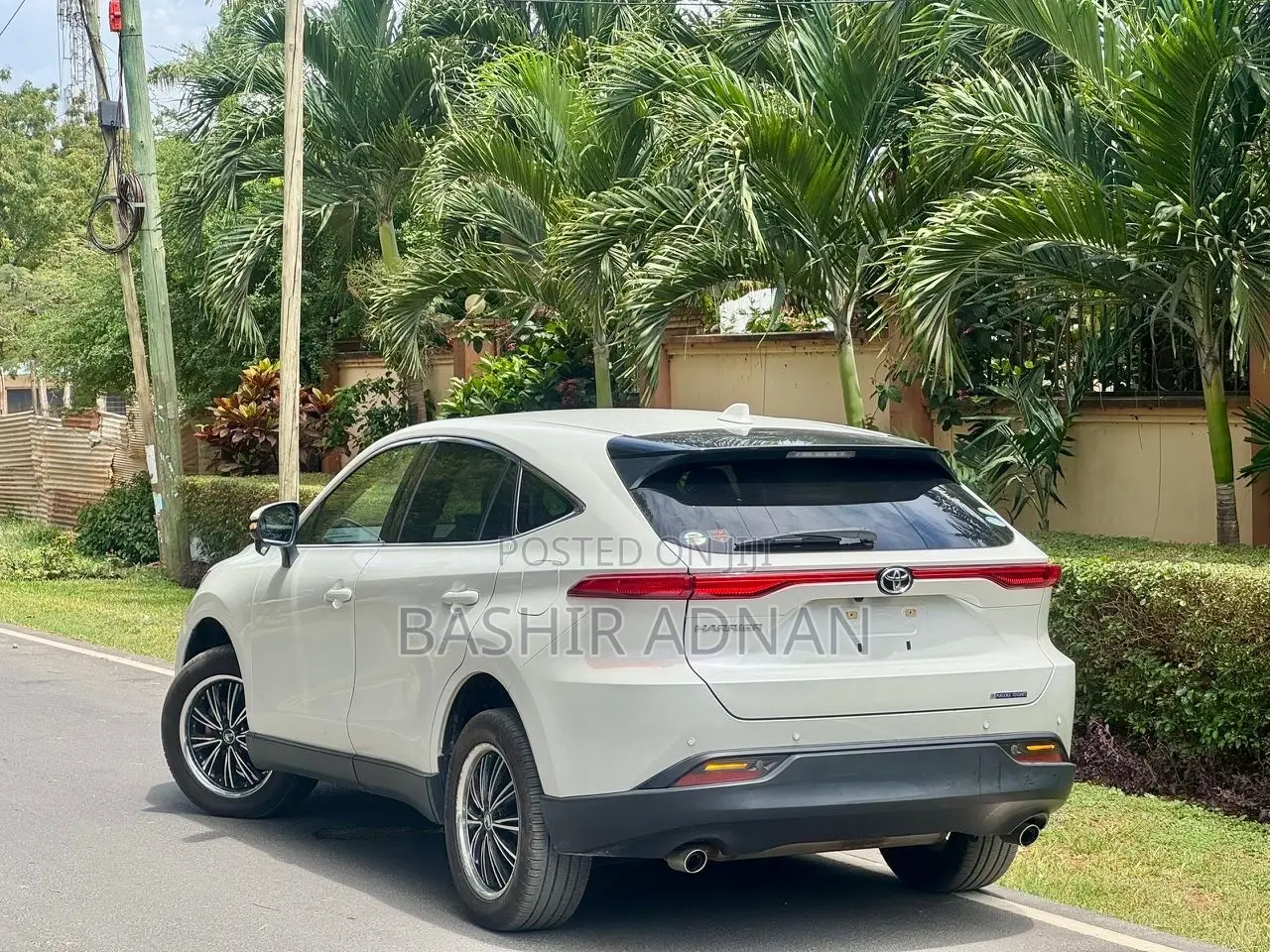 Toyota Harrier 2.0 2021 Pearl