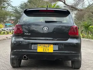 Volkswagen Polo 2013 Black