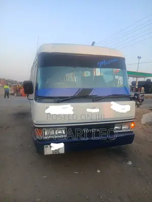 Toyota Coaster 2000 White