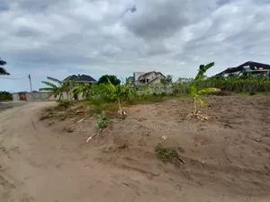 Kiwanja Kinauzwa Kigamboni Kibada