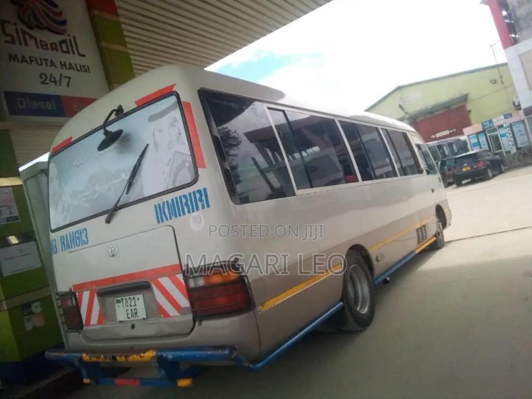 Toyota Coaster 2003 White