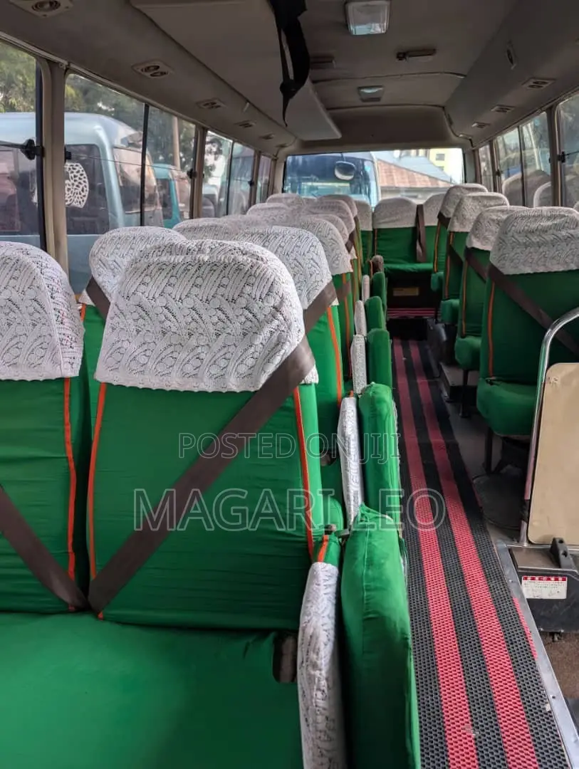 Toyota Coaster 2004 Blue