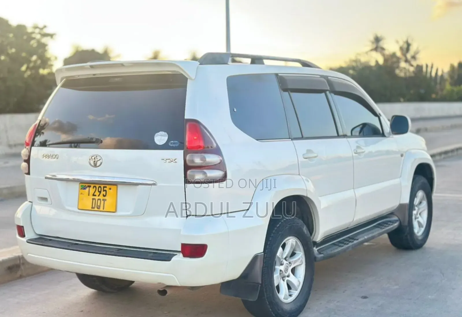 Toyota Land Cruiser Prado 2006 White