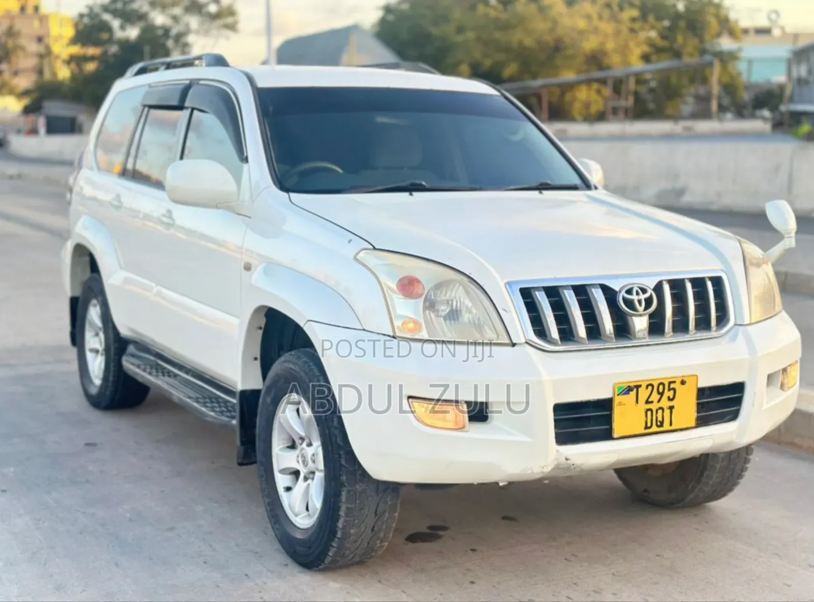 Toyota Land Cruiser Prado 2006 White