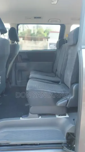 Toyota Noah 2009 Black