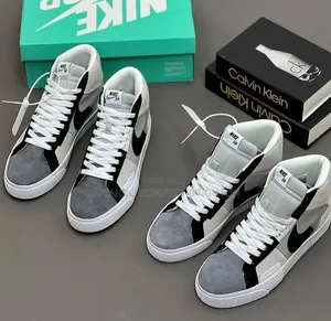 Sb Mid Sneakers Skate Style