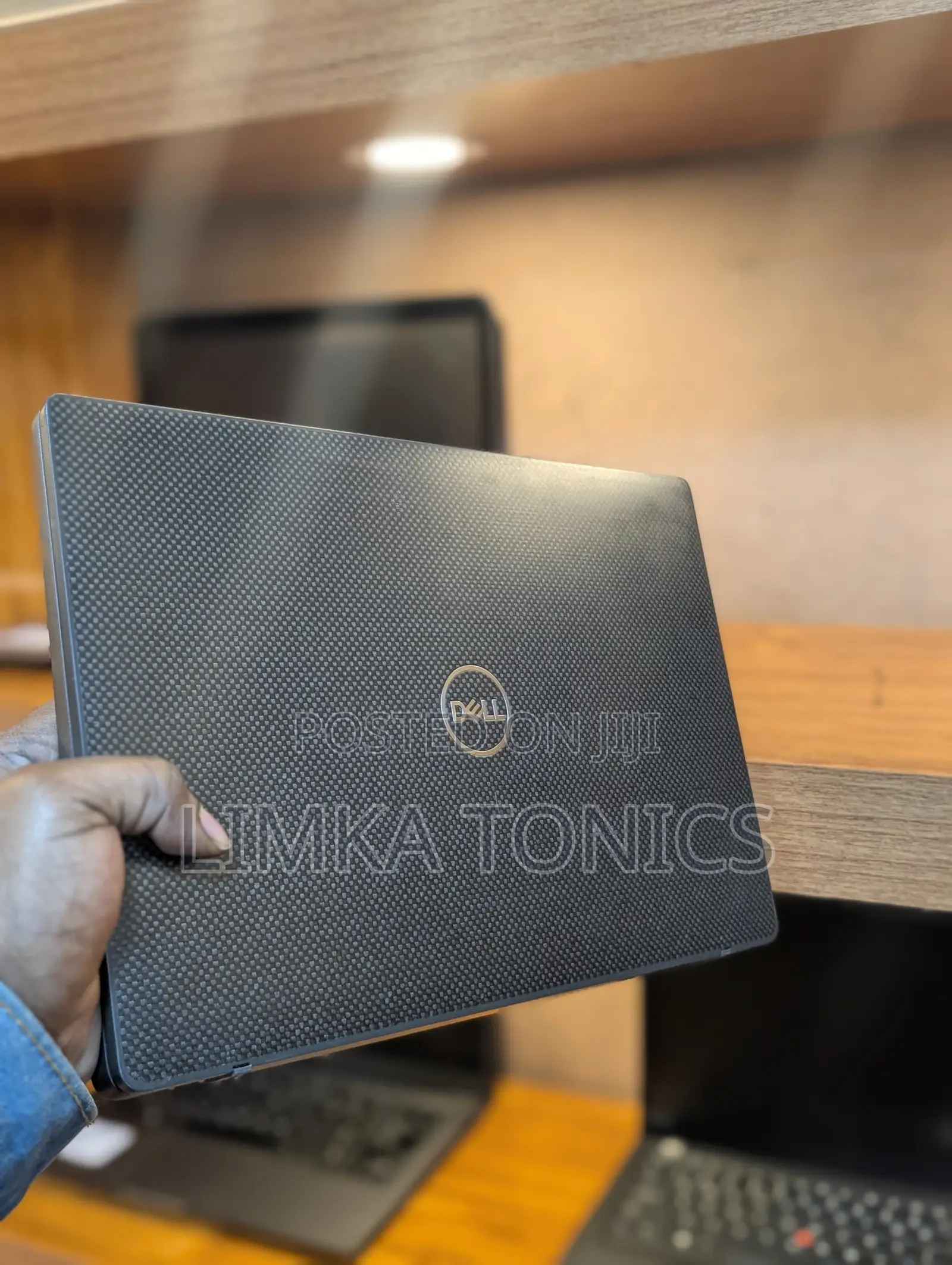 New Laptop Dell Latitude 7400 8GB Intel Core i5 SSD 256GB