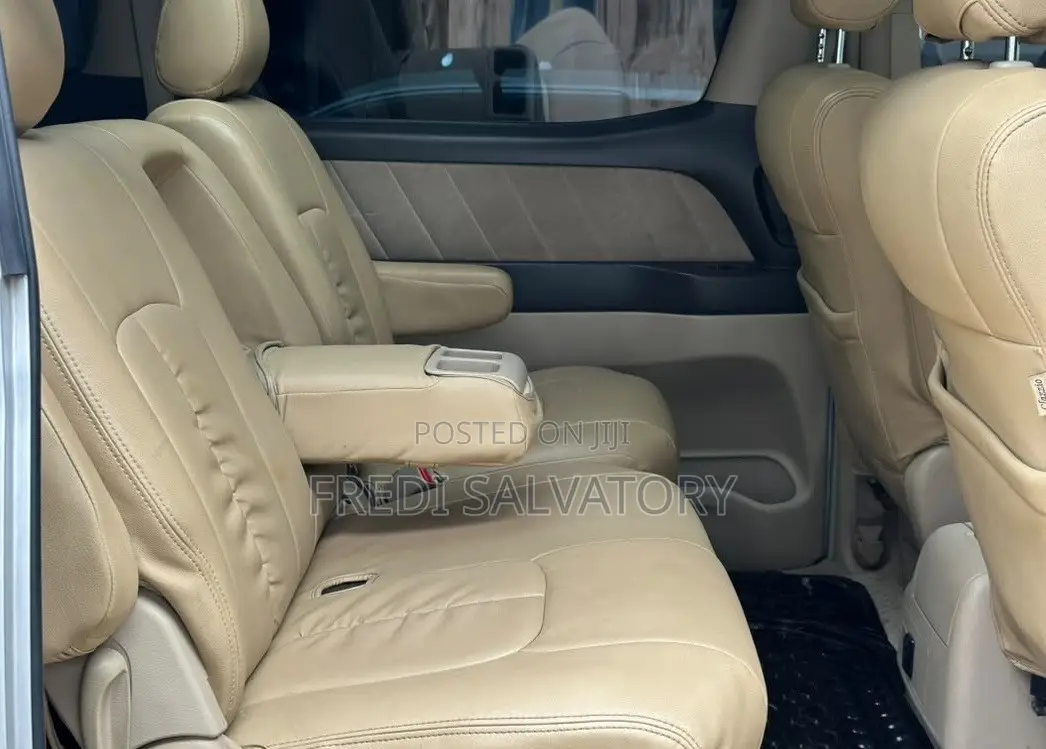 Toyota Alphard 2007 Silver