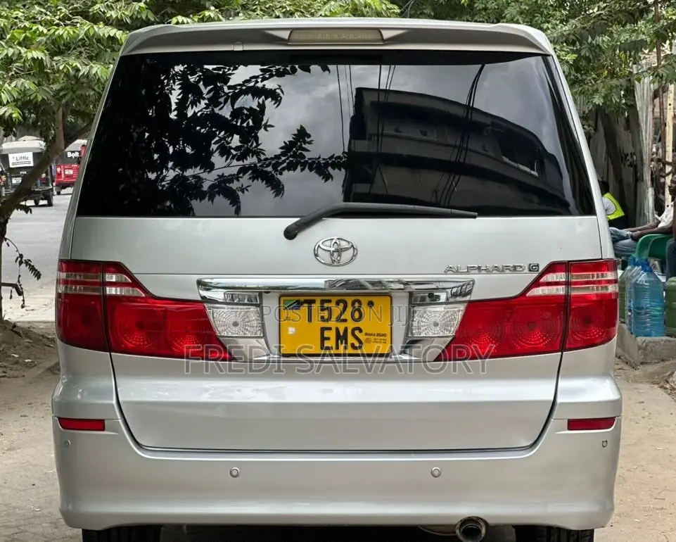 Toyota Alphard 2007 Silver