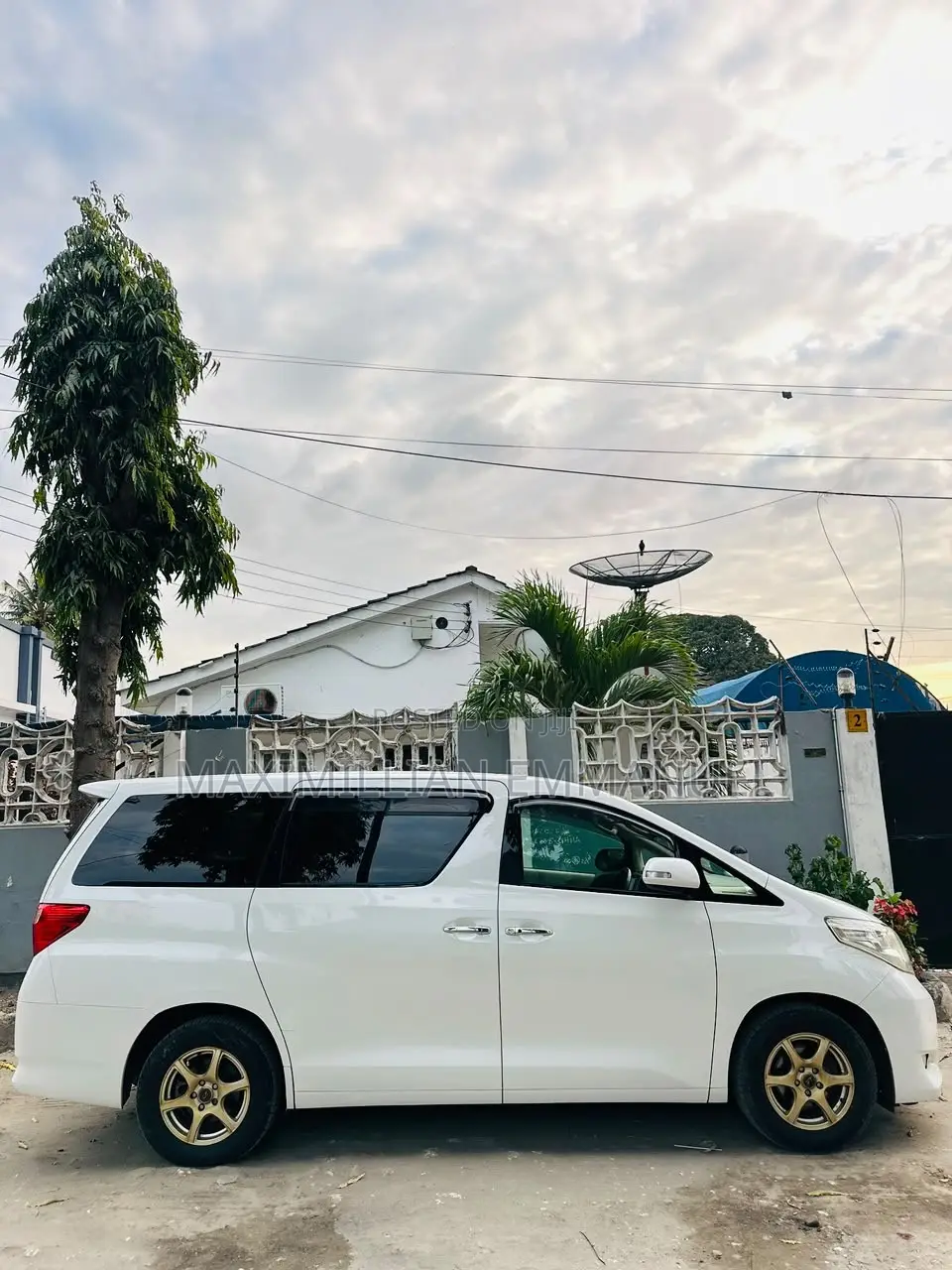 Toyota Alphard 2008 White