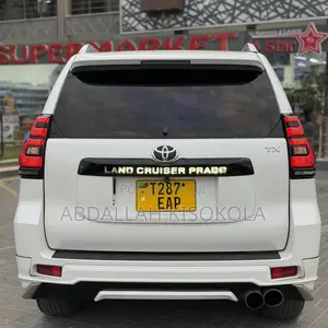 Toyota Land Cruiser Prado 2.7 2019 White