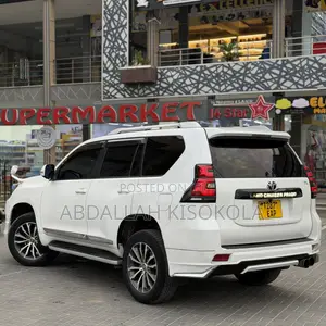 Toyota Land Cruiser Prado 2.7 2019 White