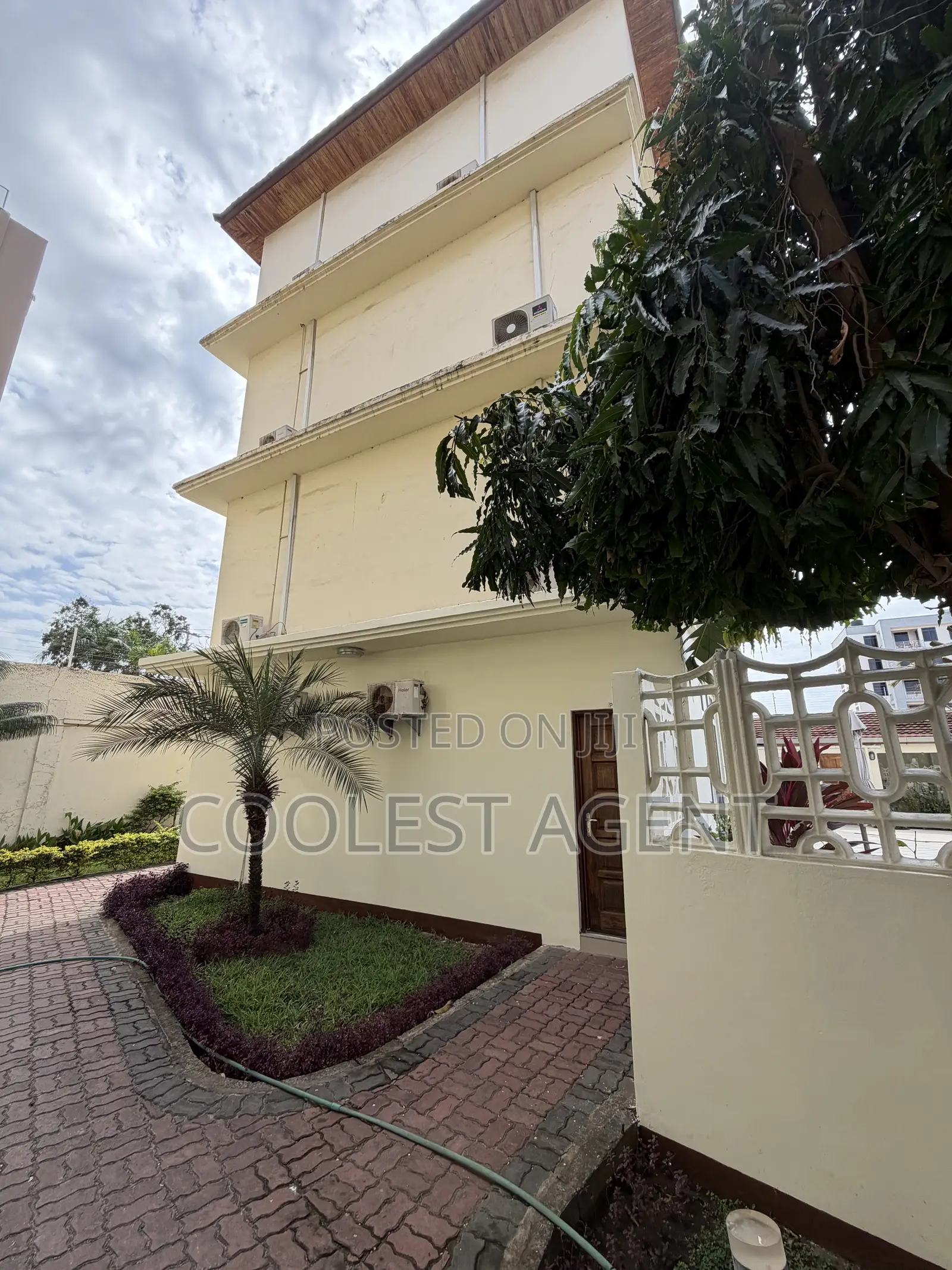 Furnished 1bdrm Apartment in Coolest Estate, Masaki for rent